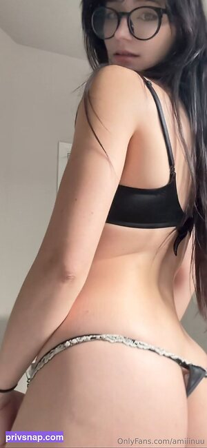 amiiinuu Nude Leaked Photo #31