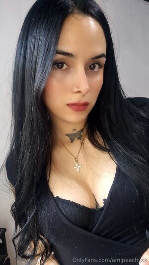 amipeach xx Nude Leaked Photo #23