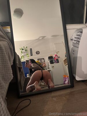 amyelrad Nude Leaked Photo #24