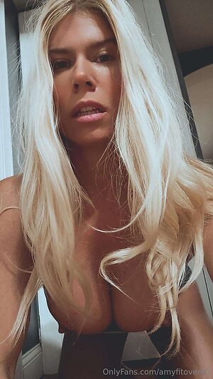 amyfitover40 Nude Leaked Photo #10
