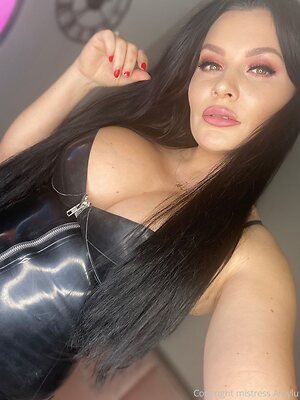 amylu Nude Leaked Photo #33