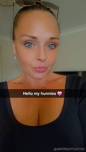 amyrights3xy92 Nude Leaked Photo #9