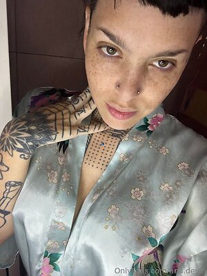 ana devin tv Nude Leaked Photo #11