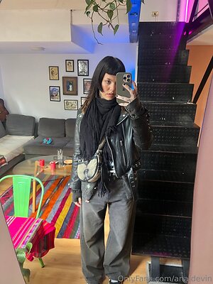 ana devin tv Nude Leaked Photo #14
