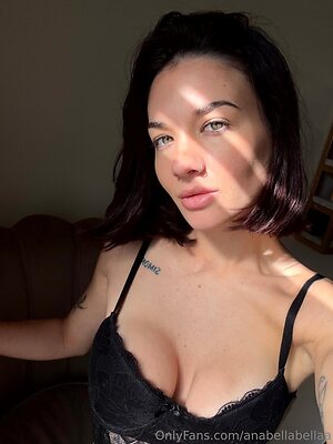 anabellabellaa Nude Leaked Photo #7