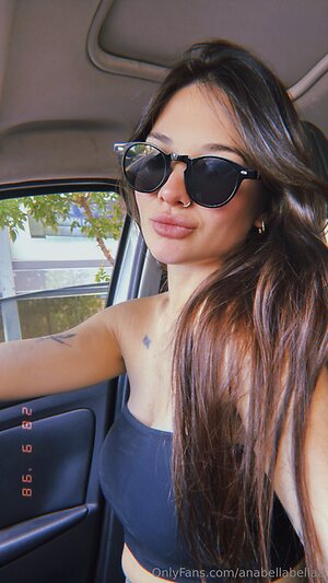 anabellabellaa Nude Leaked Photo #13