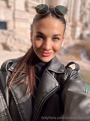anabellabellaa Nude Leaked Photo #40