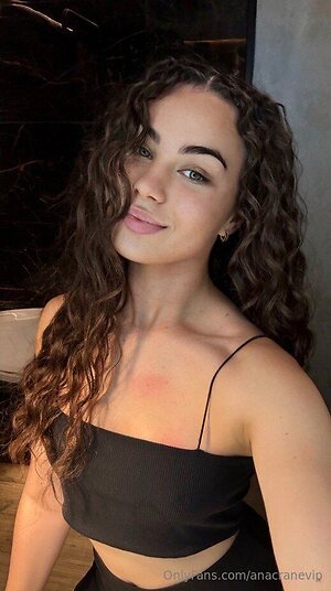 anacranevip Nude Leaked Photo #29
