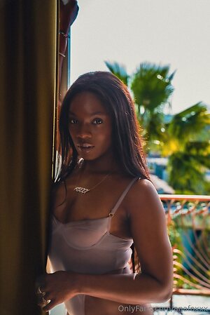anafoxxx Nude Leaked Photo #6