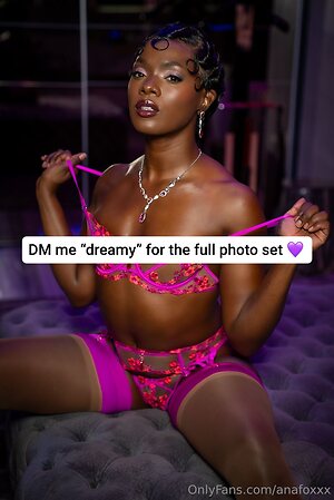 anafoxxx Nude Leaked Photo #58