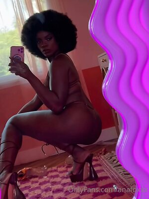 anafoxxx Nude Leaked Photo #79