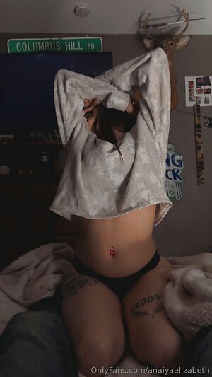 anaiyaelizabeth Nude Leaked Photo #35