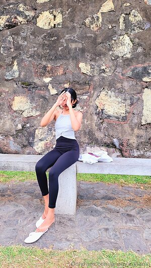 ananya jhanvi Nude Leaked Photo #18