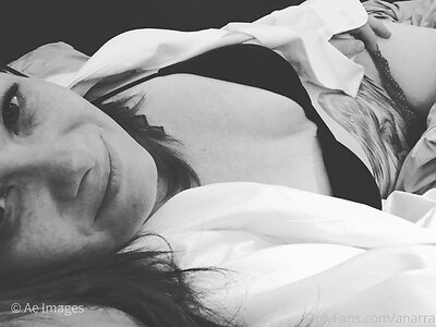 anarra Nude Photos