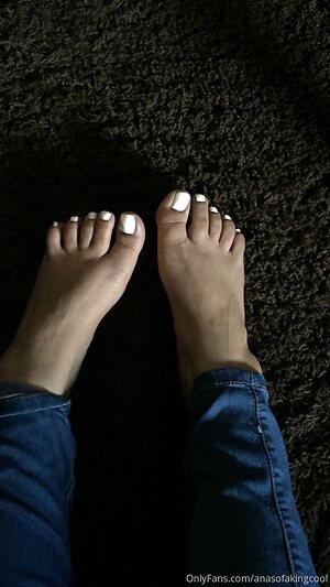 anasofakingcool Nude Leaked Photo #13