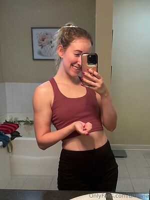 anatyla Nude Leaked Photo #5