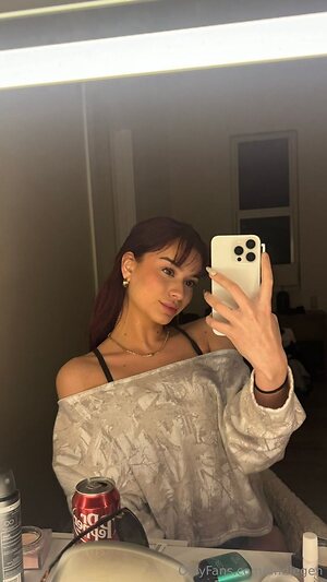 andiegen Nude Leaked Photo #28