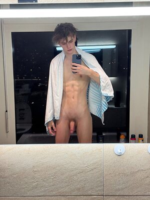 anepicboy Nude Leaked Photo #6