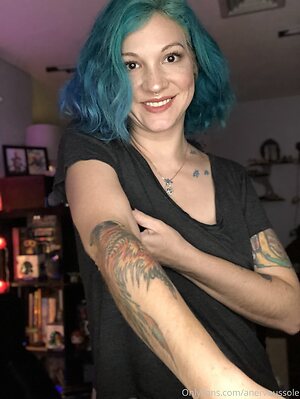 anervoussole Nude Leaked Photo #36