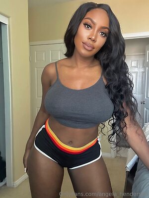 angela henderson Nude Leaked Photo #3