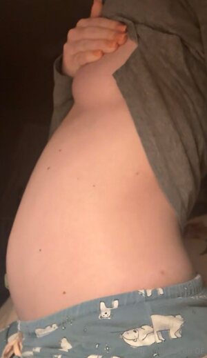 angelcakeess Nude Leaked Photo #10