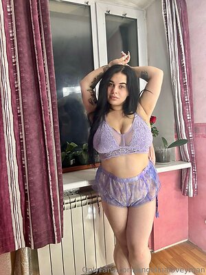 angelinaloveyman Nude Leaked Photo #25