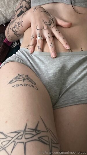 angelmoonbloop Nude Leaked Photo #4