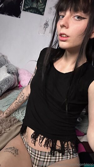 angelmoonbloop Nude Leaked Photo #11