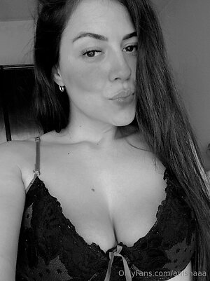 anishaaa Nude Leaked Photo #28