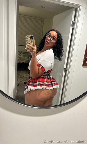 anitaisabella Nude Leaked Photo #2