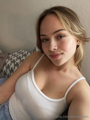 annabaum Nude Leaked Photo #8