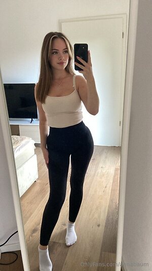 annabaum Nude Leaked Photo #11