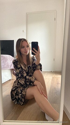 annabaum Nude Leaked Photo #13