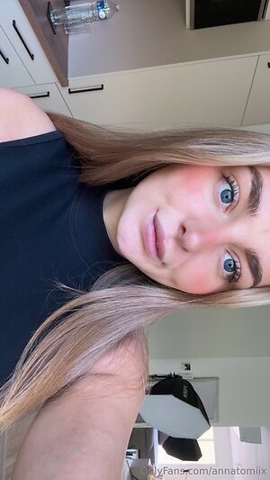 annatomiix Nude Leaked Photo #17