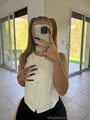 annatomiix Nude Leaked Photo #23