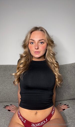 annatomiix Nude Leaked Photo #33