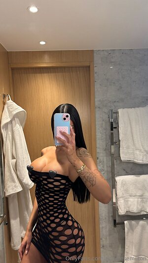 annelesemilton Nude Leaked Photo #11