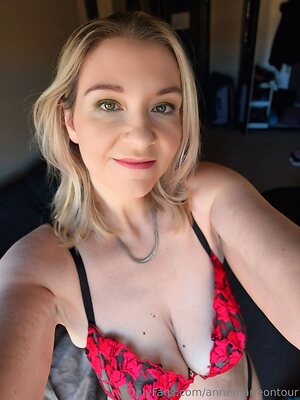 annemarieontour Nude Leaked Photo #35