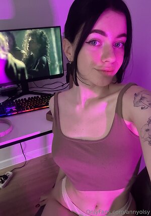 annyolsy Nude Leaked Photo #12
