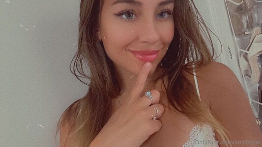 anslirosie Nude Leaked Photo #80