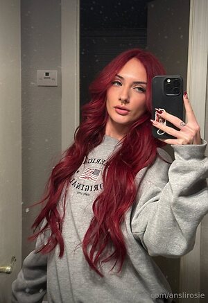 anslirosie Nude Leaked Photo #83
