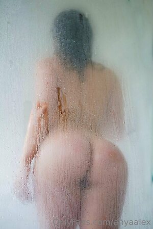 anyaalex Nude Leaked Photo #6