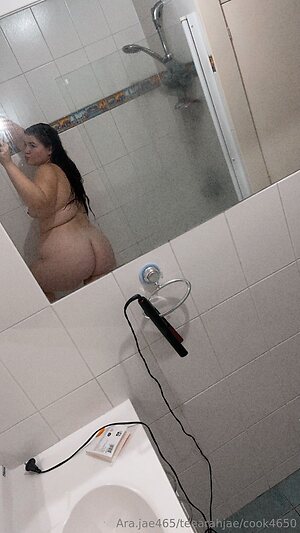 ara jae4650 Nude Leaked Photo #13