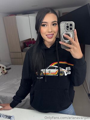 arianavargas Nude Leaked Photo #2