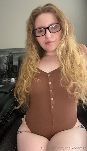 arielxadams2 Nude Leaked Photo #10