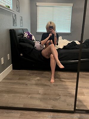 arilovefree Nude Leaked Photo #9