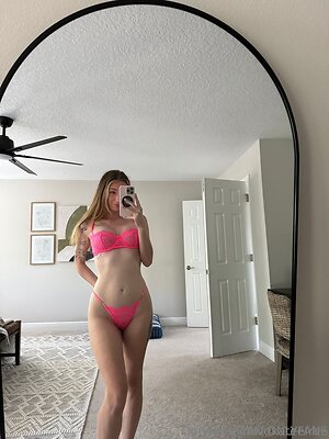 arinkameow Nude Leaked Photo #24