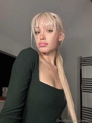 arioftv Nude Leaked Photo #4