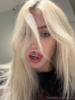 arioftv Nude Leaked Photo #27