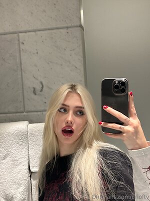 arioftv Nude Leaked Photo #38